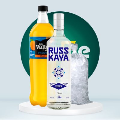 Combo Vodka RUSSKAYA Clasica botella 750mL + Jugo Fresh Naranja 1.5L + Hielo 1.5kg